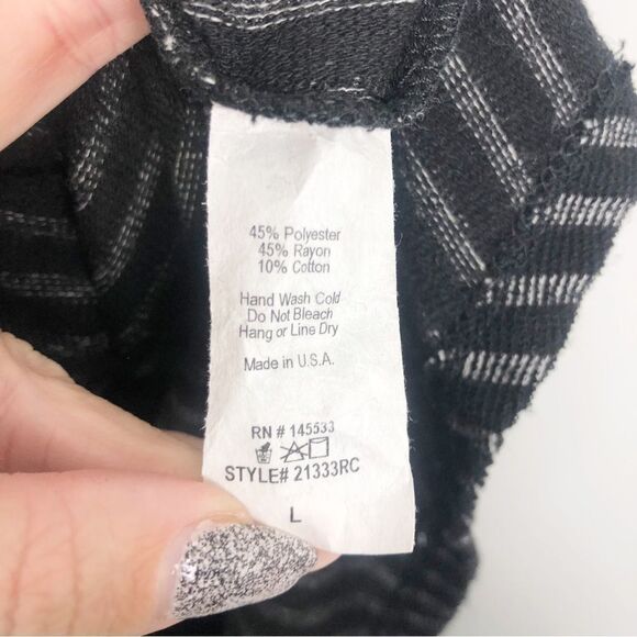 W5 | Vertical Stripe Tank Top Black Sleeveless Swing Women’s Size Large - Picture 8 of 8